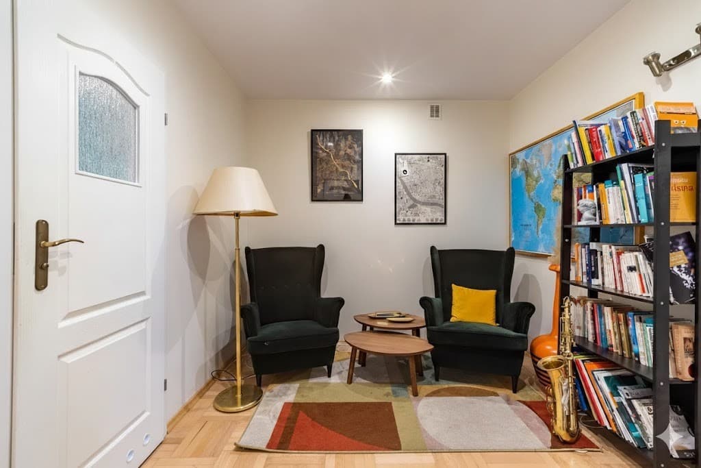 Office space for rent in prestigious Saska Kępa – 11