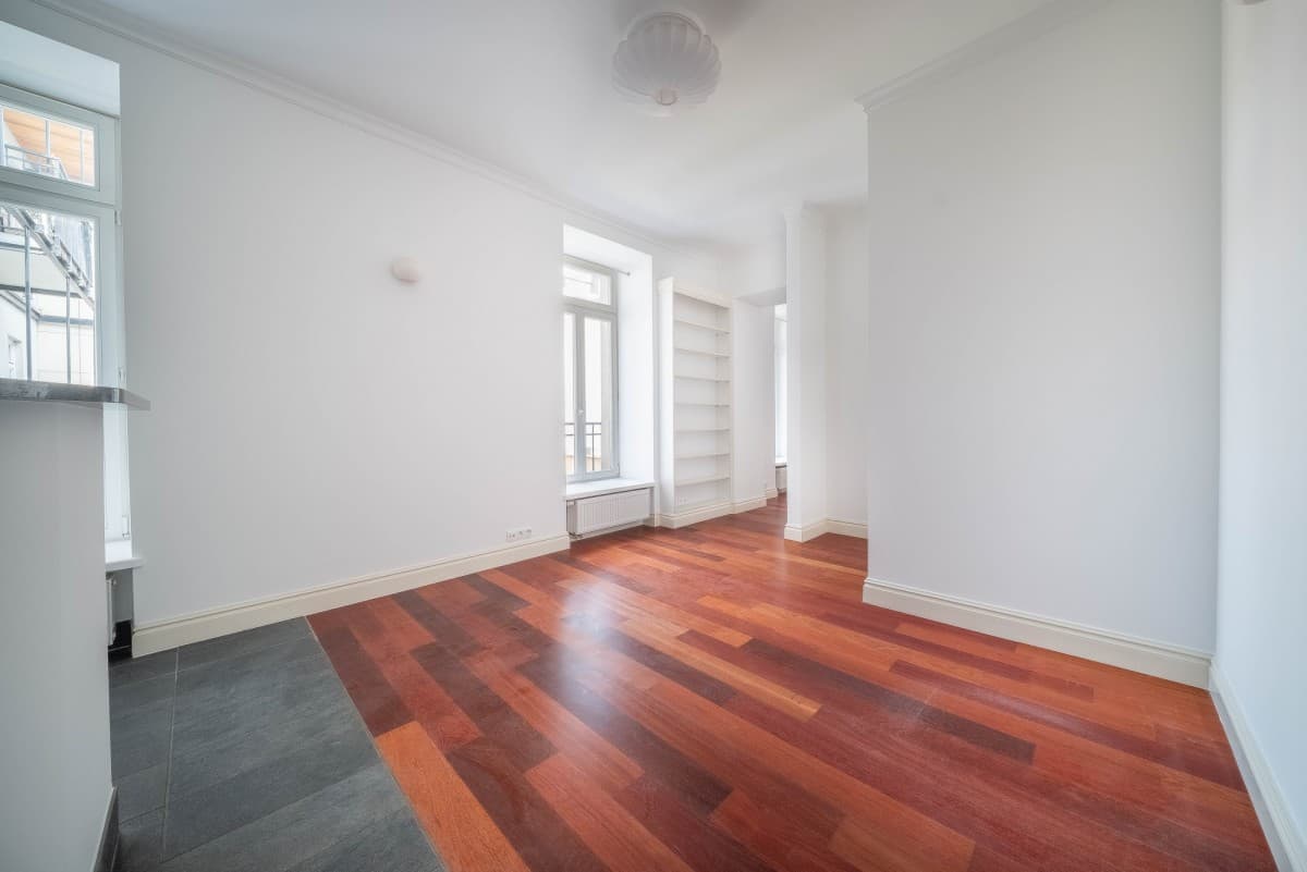 Stylish office in renovated tenement, central Warsaw – 11